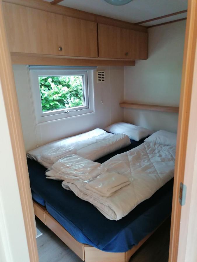 Chalet 4-6 Personen Epe F15 Van Alle Gemakken Voorzien Max Aantal Volwassen Personen Bedraagt 4 المظهر الخارجي الصورة