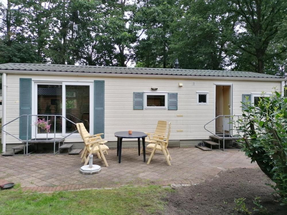 Chalet 4-6 Personen Epe F15 Van Alle Gemakken Voorzien Max Aantal Volwassen Personen Bedraagt 4 المظهر الخارجي الصورة